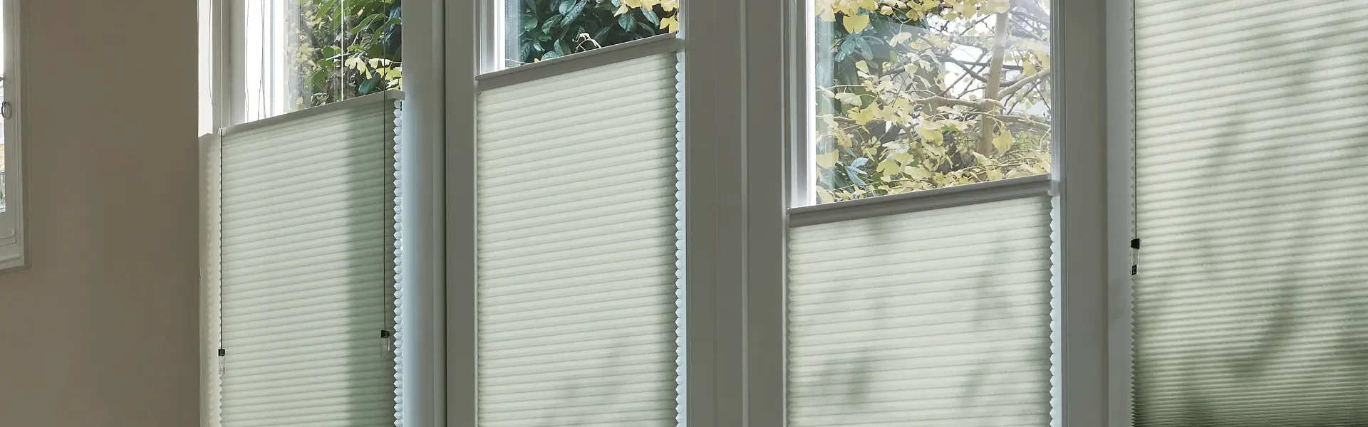 Wintersale: 4e Luxaflex® Duettes® Shades & Plissé gratis Wintersale: 4e Luxaflex® Duettes® Shades & Plissé gratis