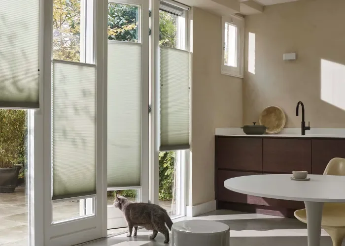 Afbeelding 2 Luxaflex Duette en Plisse actie 700x500 Afbeelding 2 Luxaflex Duette en Plisse actie 700x500